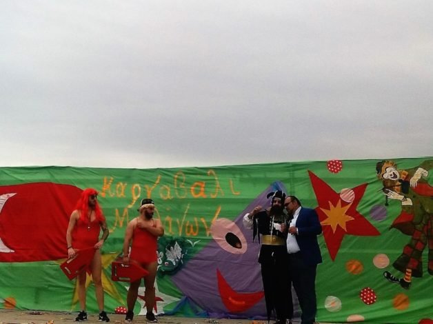 Σωσίας του Αρτέμη Σώρρα στο καρναβάλι των Μεθάνων έγινε viral! [εικόνες] | iefimerida.gr 3