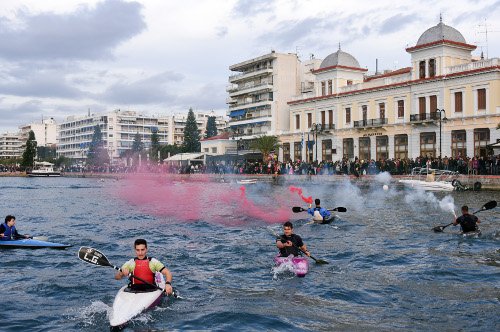 Το εντυπωσιακό θαλασσινό καρναβάλι της Χαλκίδας [εικόνες] | iefimerida.gr 5