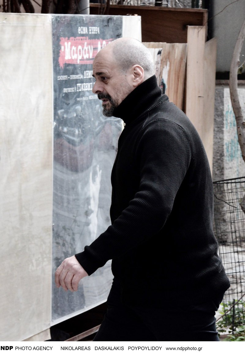 Φίλοι, καλλιτέχνες και πολιτικοί είπαν το τελευταίο αντίο στον Λουκιανό Κηλαηδόνη [εικόνες] | iefimerida.gr 10