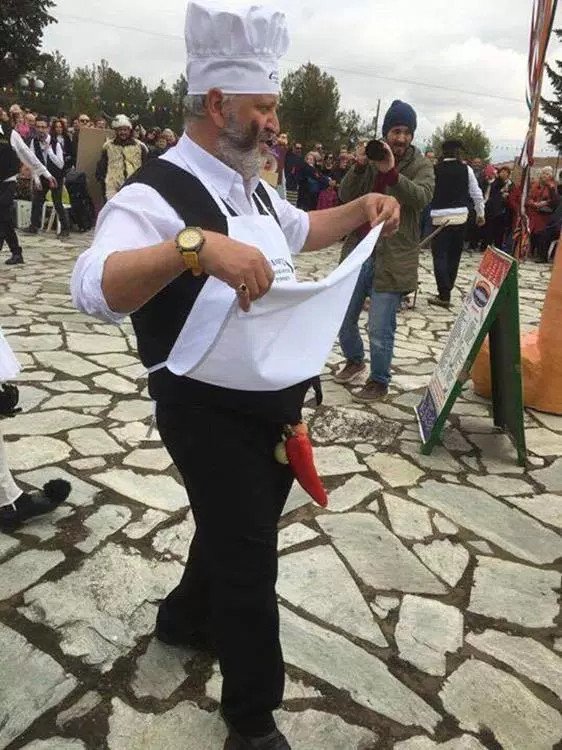 Λάρισα: Αναβίωσε το αποκριάτικο «μπουρανί» του Τυρνάβου [εικόνες]    | iefimerida.gr 0