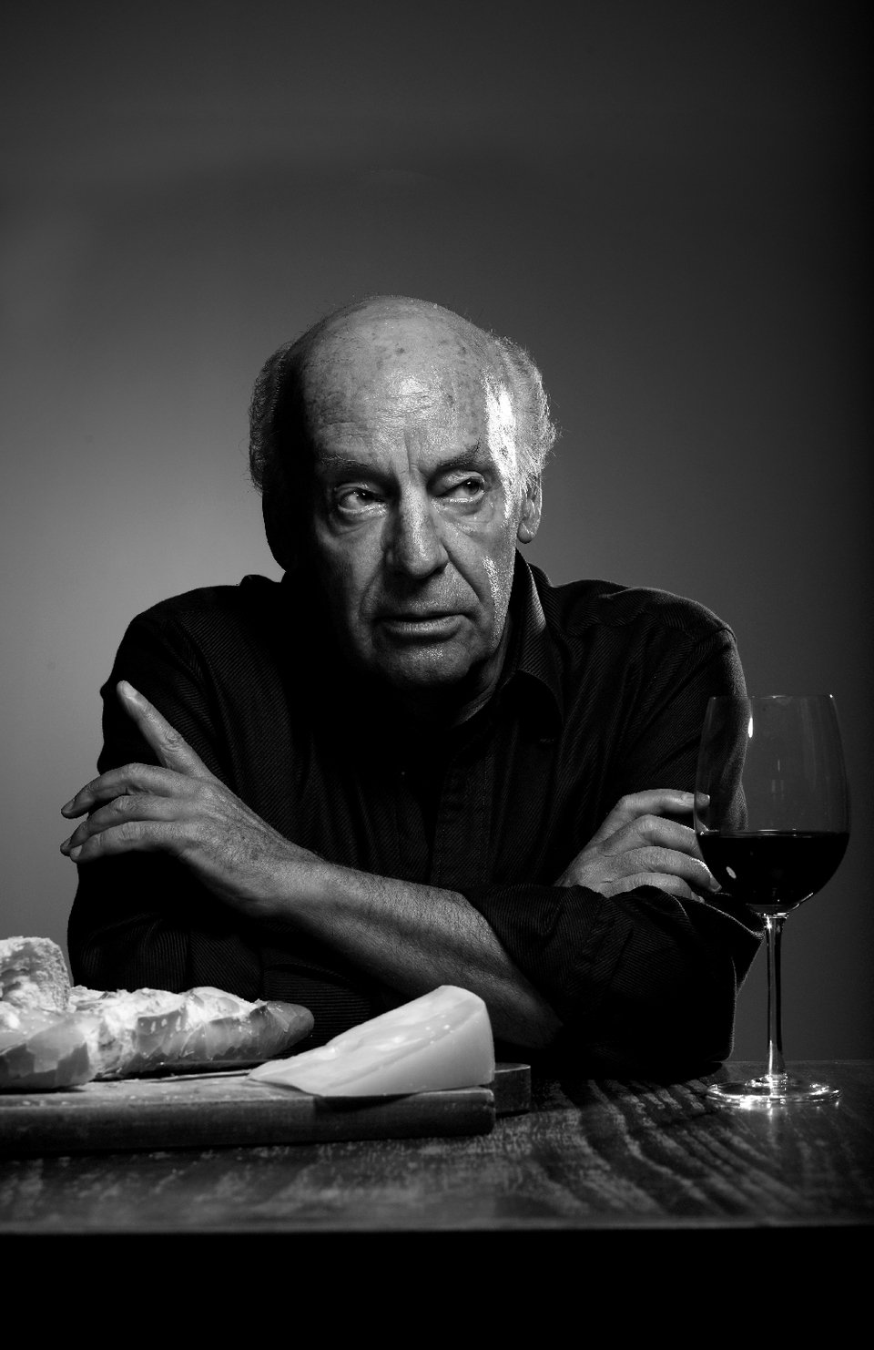 Η Λίνα Νικολακοπούλου απαγγέλλει κείμενα από το ημερολόγιο του Εντουάρντο Γκαλεάνο | iefimerida.gr 0