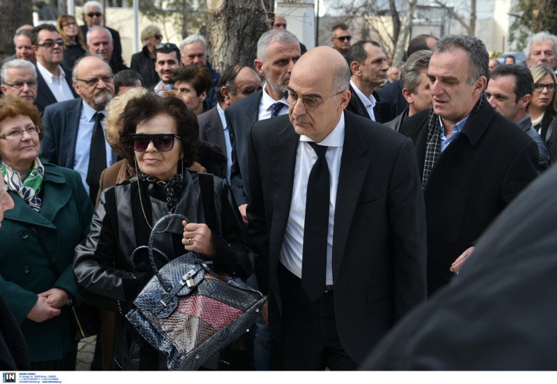 Τα στελέχη της ΝΔ στο τελευταίο αντίο στον Ευάγγελο Μπασιάκο, στη Θήβα [εικόνες] | iefimerida.gr 7