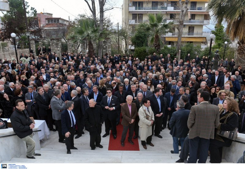 Τα στελέχη της ΝΔ στο τελευταίο αντίο στον Ευάγγελο Μπασιάκο, στη Θήβα [εικόνες] | iefimerida.gr 11