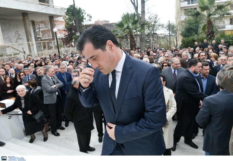 Τα στελέχη της ΝΔ στο τελευταίο αντίο στον Ευάγγελο Μπασιάκο, στη Θήβα [εικόνες] | iefimerida.gr 4