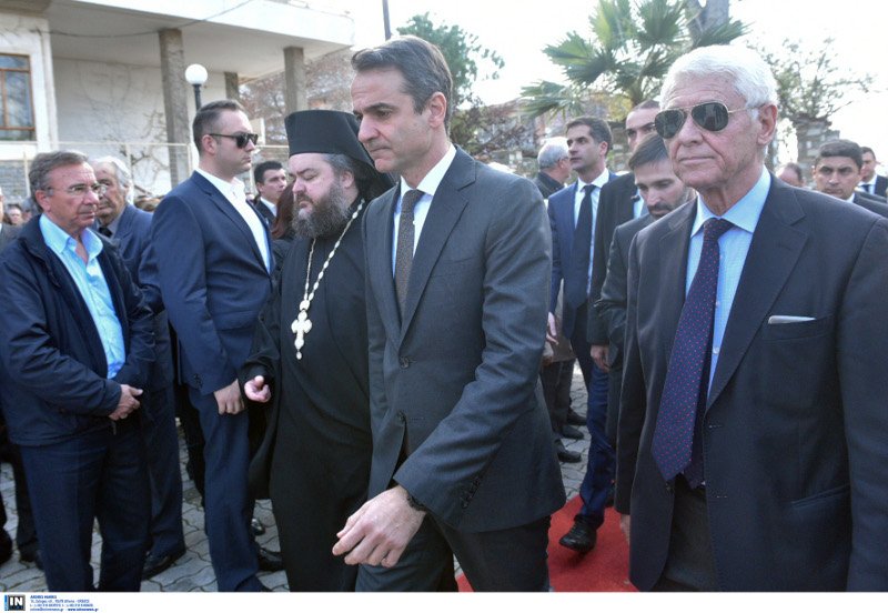 Τα στελέχη της ΝΔ στο τελευταίο αντίο στον Ευάγγελο Μπασιάκο, στη Θήβα [εικόνες] | iefimerida.gr 1