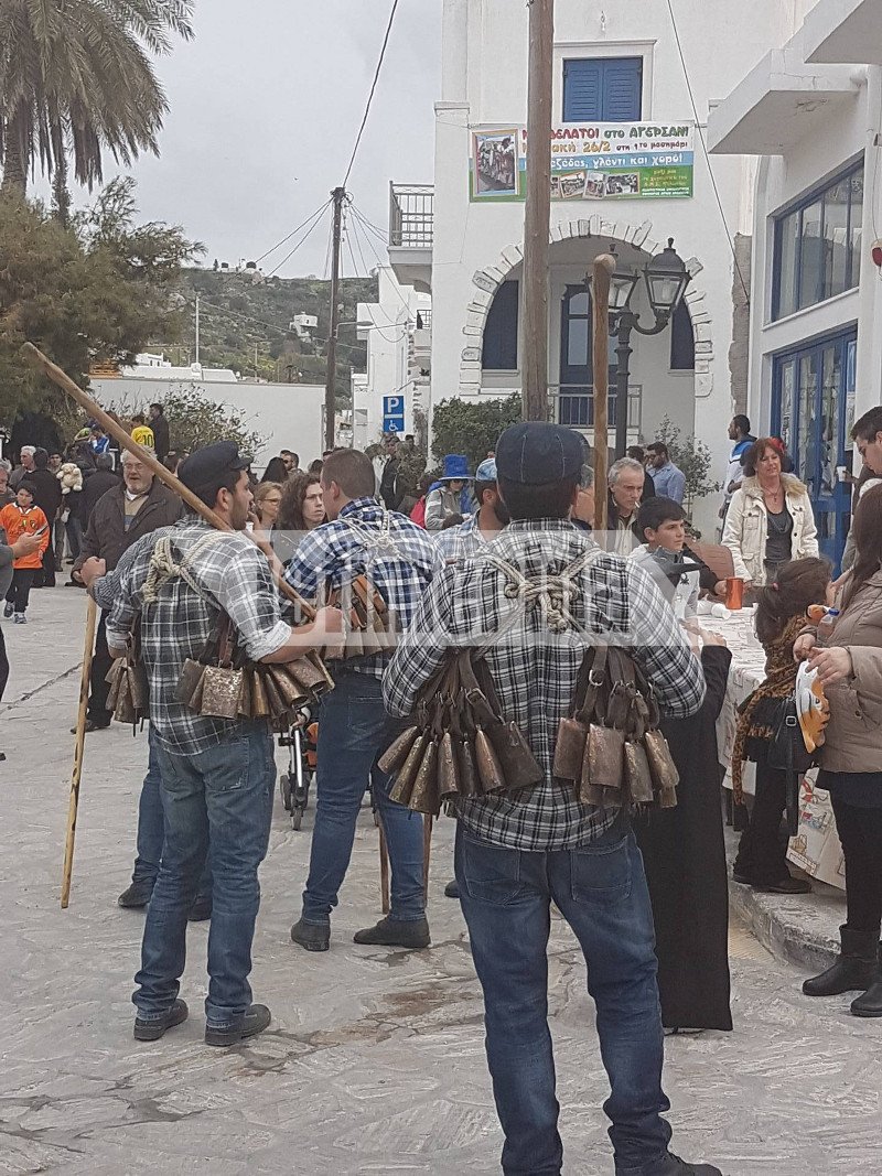 Οι κορδελάτοι της Νάξου -Ενα ιδιαίτερο αποκριάτικο έθιμο [εικόνες & βίντεο] | iefimerida.gr 3
