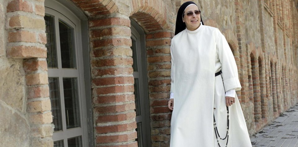 «Η Μαρία δεν ήταν και τόσο Παρθένα» -Μοναχή προκαλεί σάλο στην Ισπανία και δέχεται απειλές θανάτου [εικόνες] | iefimerida.gr 0