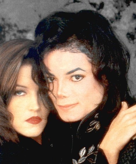 Ερωτας βετεράνων: Ο Τομ Τζόουνς ζευγάρι με την πρώην του Ελβις Πρίσλεϊ [εικόνες] | iefimerida.gr 6