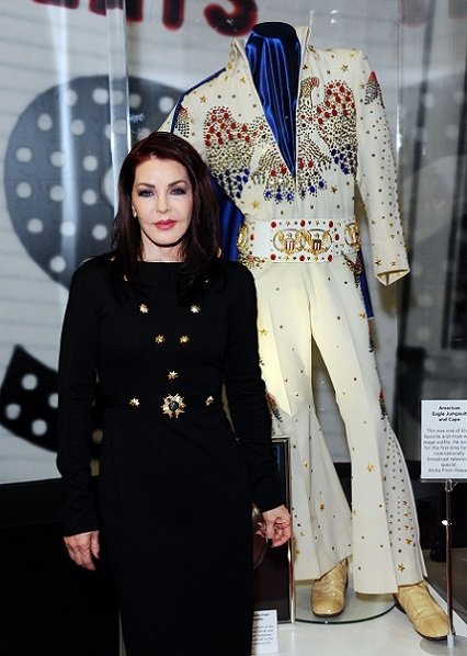 Ερωτας βετεράνων: Ο Τομ Τζόουνς ζευγάρι με την πρώην του Ελβις Πρίσλεϊ [εικόνες] | iefimerida.gr 9