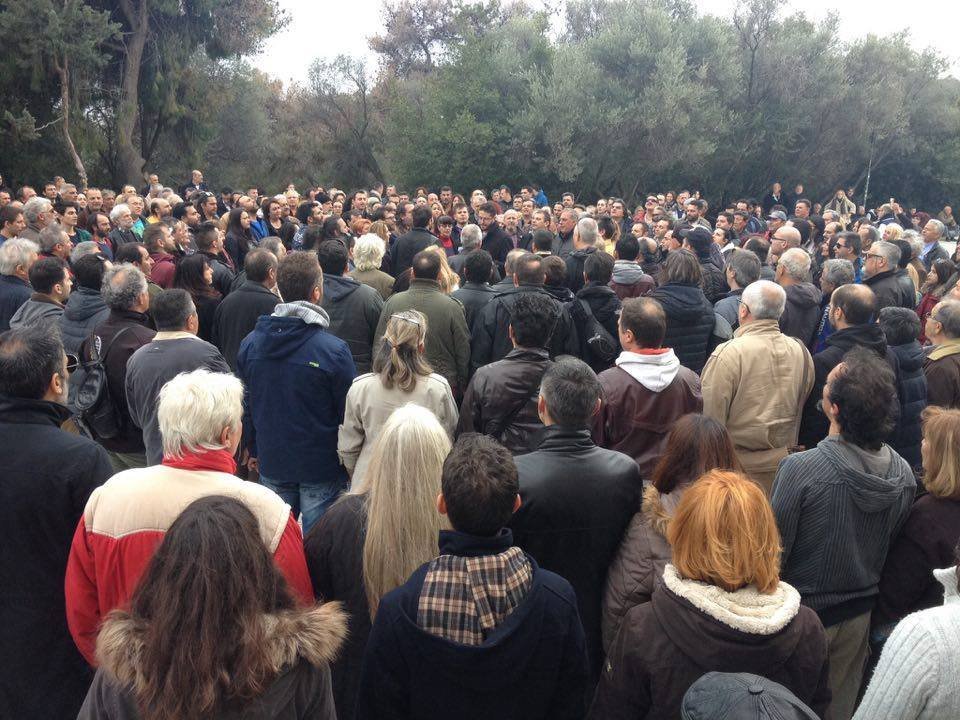 Σόου Σώρρα κάτω από την Ακρόπολη -Ορκο στο Δία έδωσαν 300 οπαδοί του [εικόνες] | iefimerida.gr 0