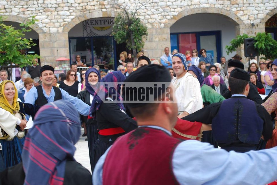 Το καρναβάλι της Σκύρου και οι... γέροι του [εικόνες] | iefimerida.gr 10