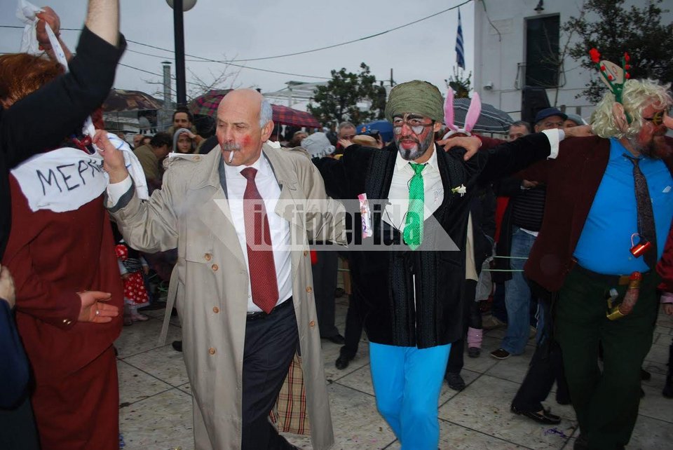 Το καρναβάλι της Σκύρου και οι... γέροι του [εικόνες] | iefimerida.gr 14