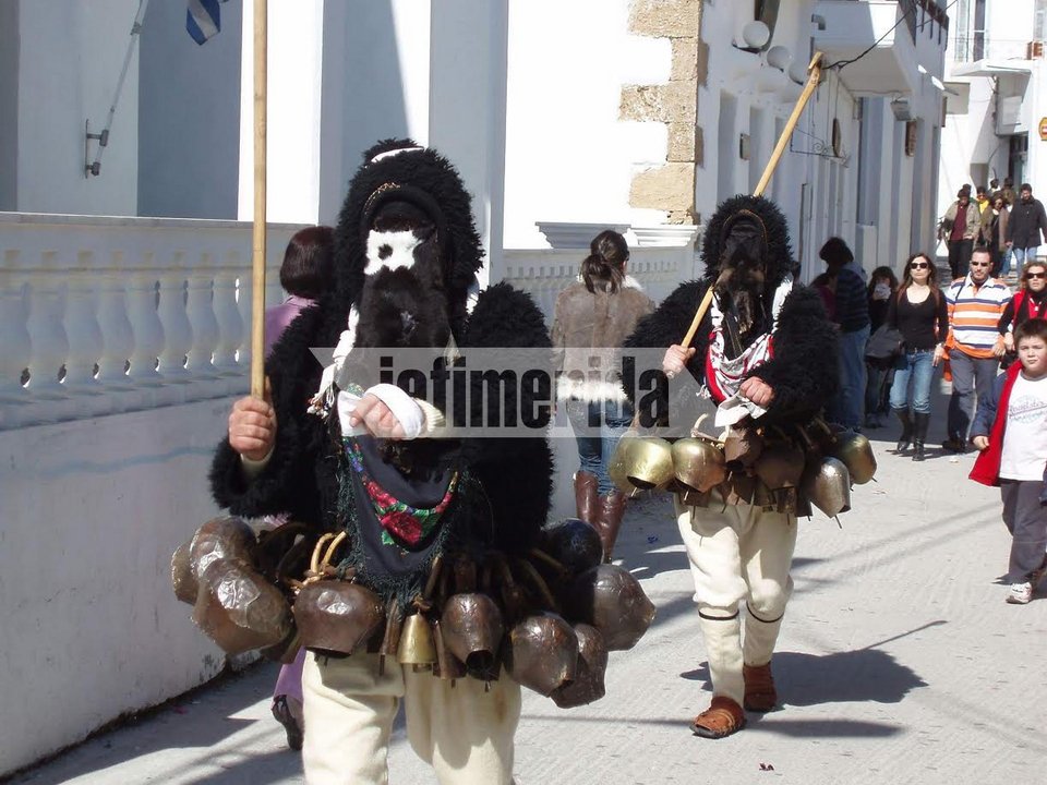 Το καρναβάλι της Σκύρου και οι... γέροι του [εικόνες] | iefimerida.gr 17