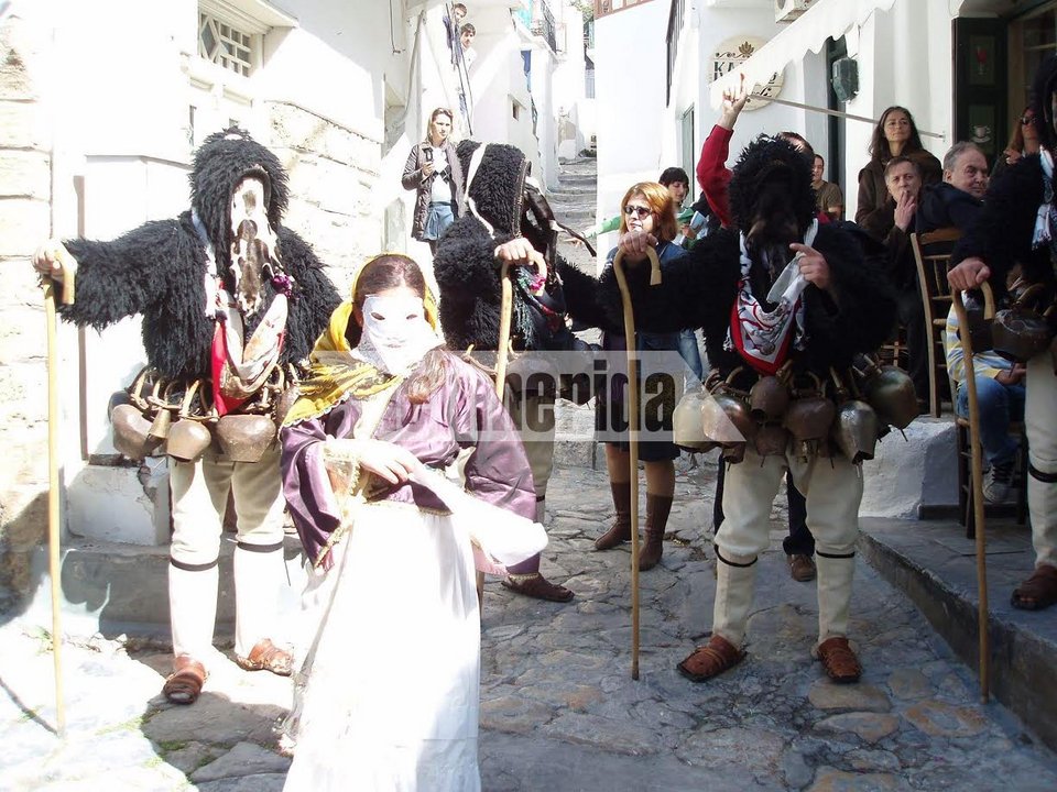 Το καρναβάλι της Σκύρου και οι... γέροι του [εικόνες] | iefimerida.gr 20