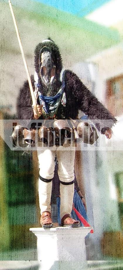 Το καρναβάλι της Σκύρου και οι... γέροι του [εικόνες] | iefimerida.gr 6