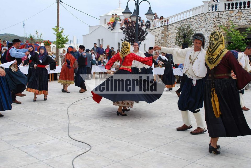 Το καρναβάλι της Σκύρου και οι... γέροι του [εικόνες] | iefimerida.gr 7