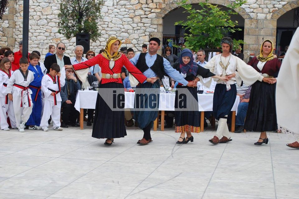 Το καρναβάλι της Σκύρου και οι... γέροι του [εικόνες] | iefimerida.gr 8