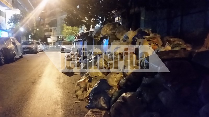 Η απεργία στην καθαριότητα έληξε αλλά πολλές γειτονιές σε Ζωγράφου, Ιλίσια και Γουδί θυμίζουν ακόμα σκουπιδότοπους [εικόνες] | iefimerida.gr 4