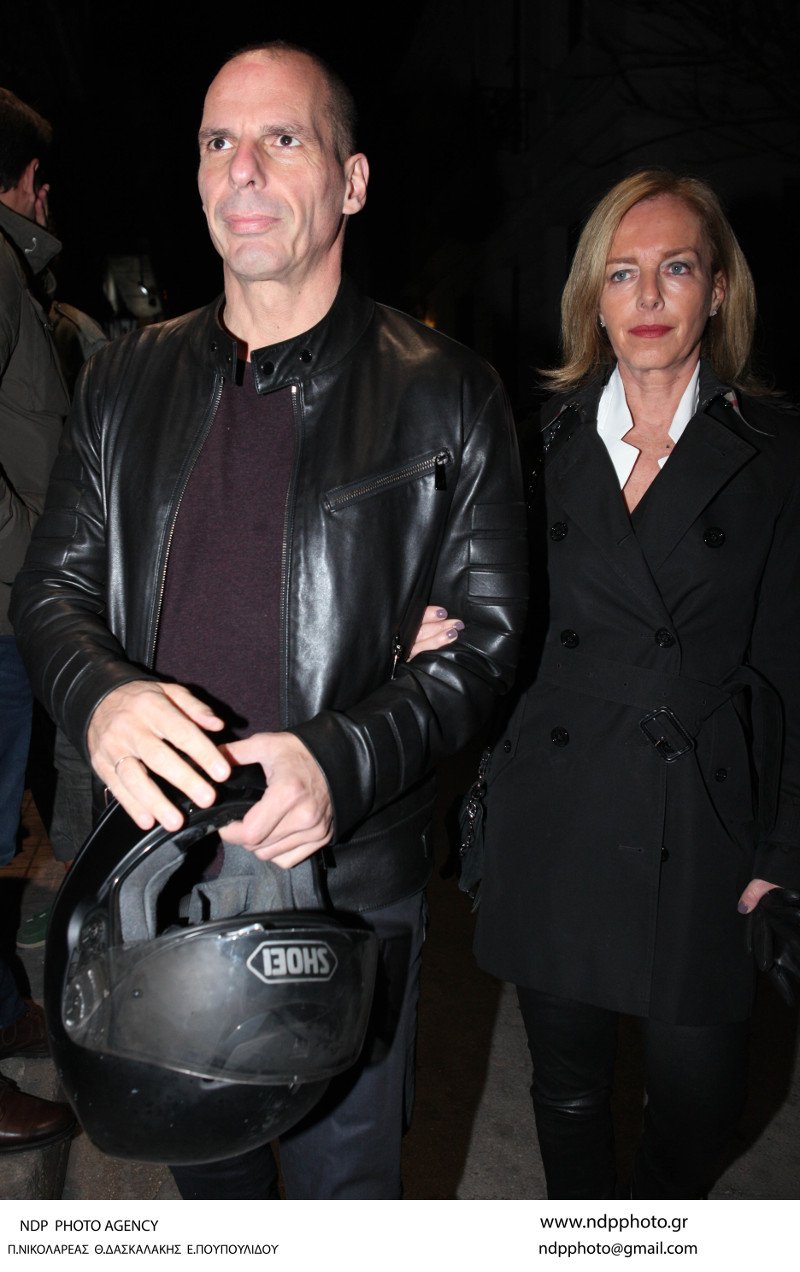 Πολάκης-Βαρουφάκης είδαν μαζί θέατρο  [εικόνες] | iefimerida.gr 6