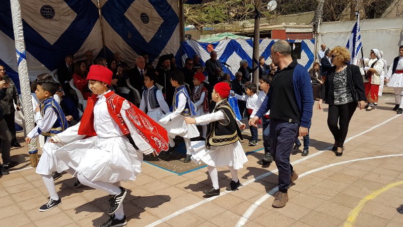 Αίγυπτος: Τα ελληνόπουλα του Καΐρου παρέλασαν τιμώντας τους αγωνιστές του 1821 [εικόνες] | iefimerida.gr 0