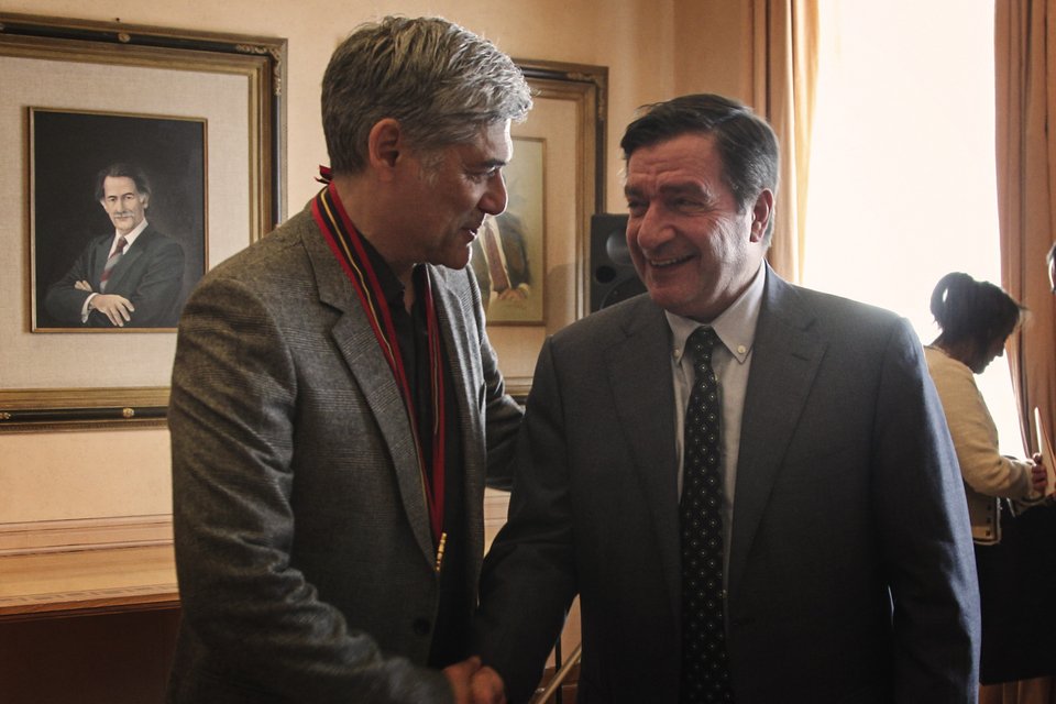 Επίτιμος δημότης της Αθήνας ο διεθνούς φήμης ηθοποιός Γιώργος Χωραφάς [εικόνες]  | iefimerida.gr 2