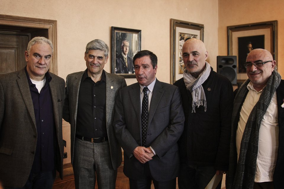 Επίτιμος δημότης της Αθήνας ο διεθνούς φήμης ηθοποιός Γιώργος Χωραφάς [εικόνες]  | iefimerida.gr 3