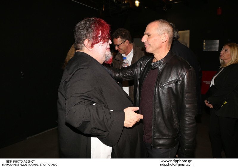 Πολάκης-Βαρουφάκης είδαν μαζί θέατρο  [εικόνες] | iefimerida.gr 3