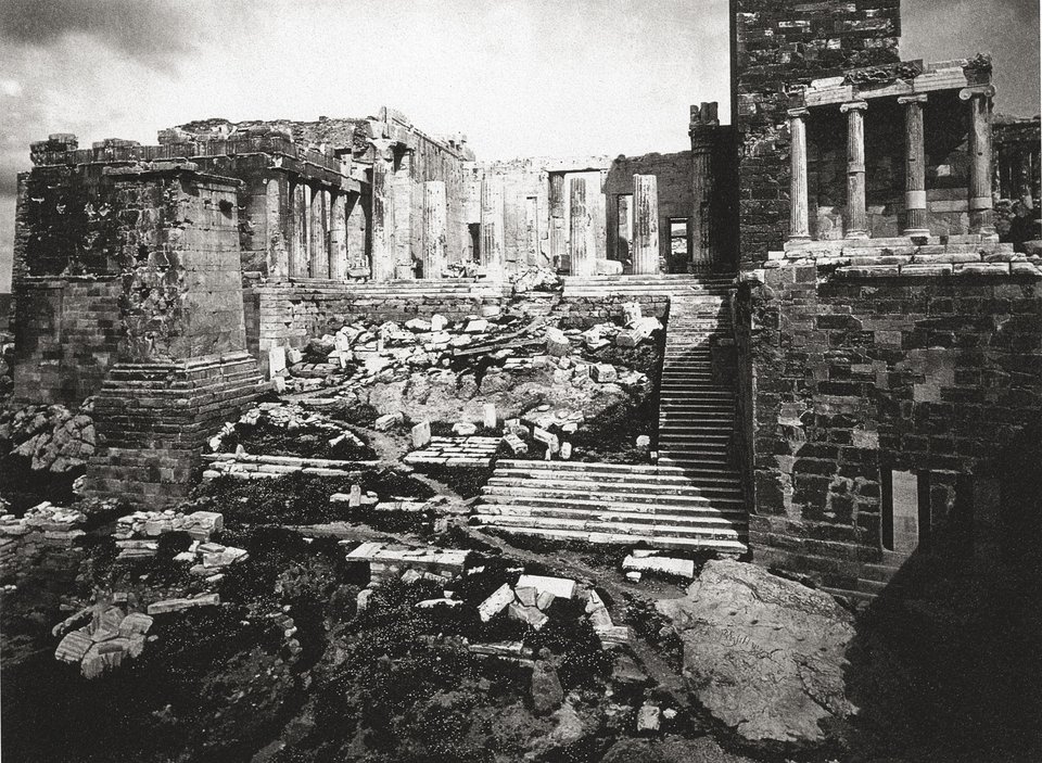 Οταν ο Παρθενώνας ήταν μαυρισμένος, σε χαλάσματα -Είχε τζαμί και σπίτια [εικόνες]  | iefimerida.gr 2