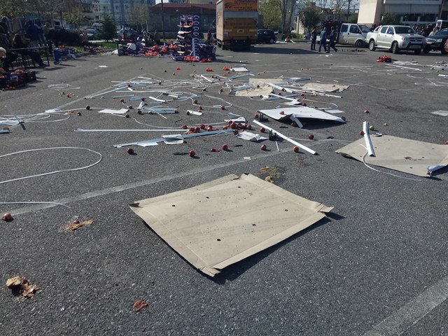 Αγρίνιο: Ξύλο για τη σειρά προτεραιότητας στη διανομή τροφίμων [εικόνες] | iefimerida.gr 5