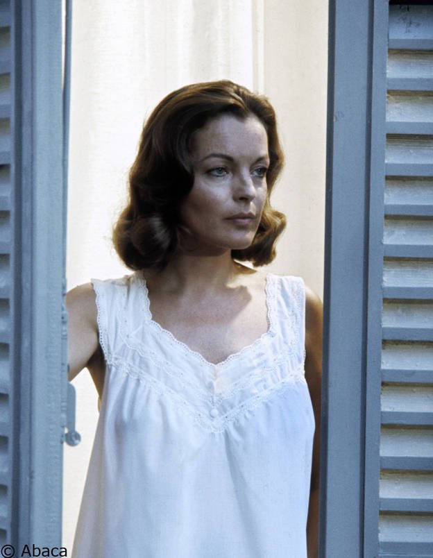 Αλέν Ντελόν και Ρόμι Σνάιντερ: Το πιο «καυτό» ζευγάρι του '60 [εικόνες] | iefimerida.gr 14