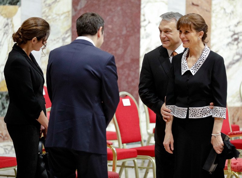 H Μπέτυ Μπαζιάνα στο Βατικανό, πλάι στον Αλέξη Τσίπρα [εικόνες] | iefimerida.gr 2