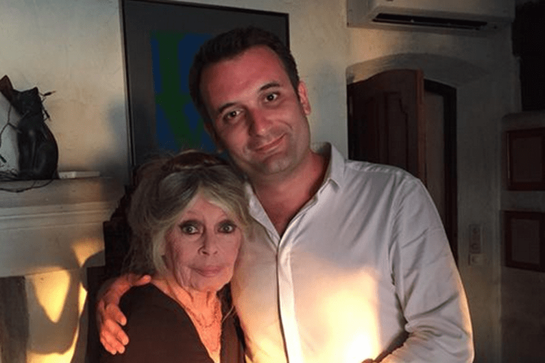 Ο θρύλος Μπριζίτ Μπαρντό, 82 ετών, στηρίζει τη Μαρίν Λεπέν [εικόνες] | iefimerida.gr 12