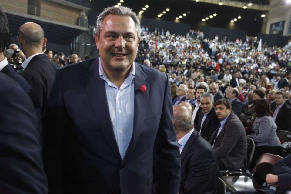 Στo Twitter δεν άρεσαν οι τιμές Τσίπρα στον Μπελογιάννη [εικόνες] | iefimerida.gr 3