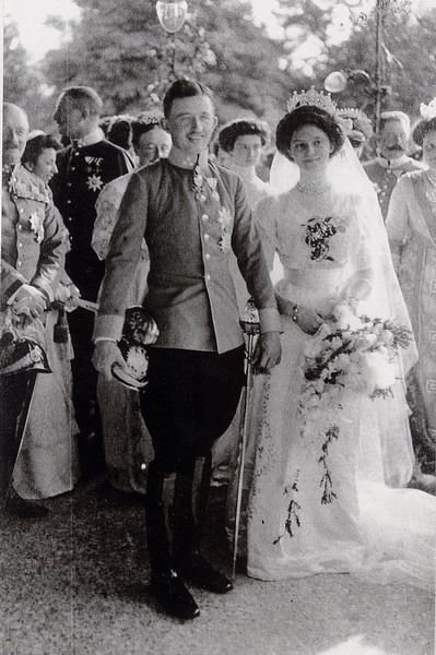 Η κρεβατοκάμαρα του τελευταίου αυτοκράτορα της Αυστρίας στις... μικρές αγγελίες [εικόνες] | iefimerida.gr 5