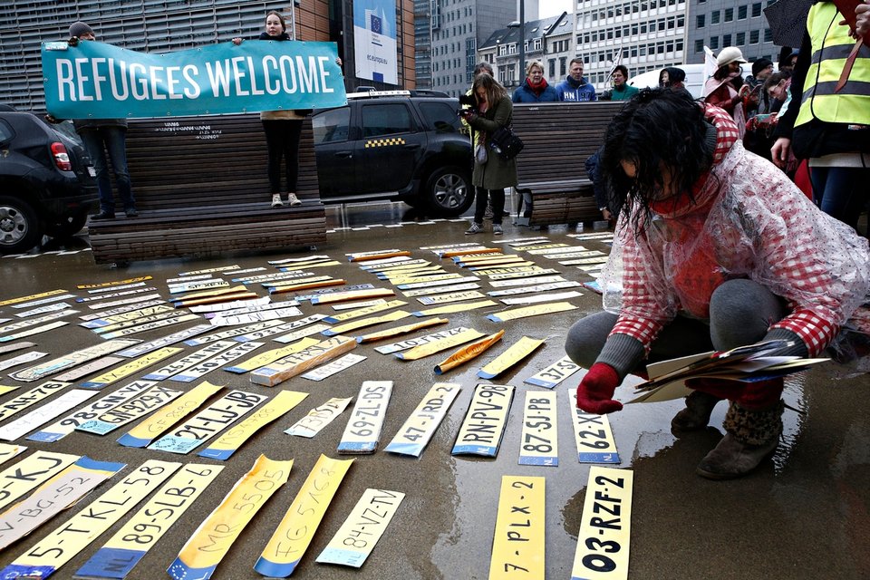 Στους δρόμους εκατοντάδες Βέλγοι -Ζητούν τη μετεγκατάσταση προσφύγων που παραμένουν στην Ελλάδα [εικόνες] | iefimerida.gr 2