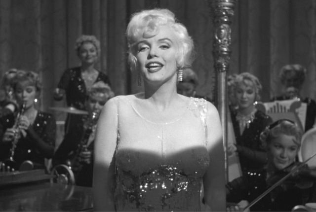 Σε δημοπρασία faux bijoux του Χόλιγουντ -Τα φόρεσαν Μονρόε, Μπέτι Ντέιβις, Βίβιαν Λι [εικόνες]  | iefimerida.gr 2