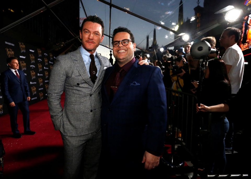 Αυτή είναι η σκηνή γκέι στην ταινία «Η Πεντάμορφη και το Τέρας» που προκάλεσε σοκ [εικόνες & βίντεο] | iefimerida.gr 5