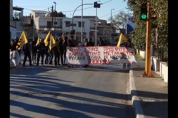  Ενταση και προσαγωγές στην αντιφασιστική συγκέντρωση στα Χανιά [εικόνες] | iefimerida.gr 2
