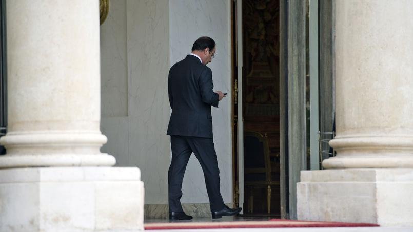 O Ολάντ έχει γραφείο υποκλοπών και παρακολουθήσεων; Τι γράφει ένα νέο βιβλίο | iefimerida.gr 2