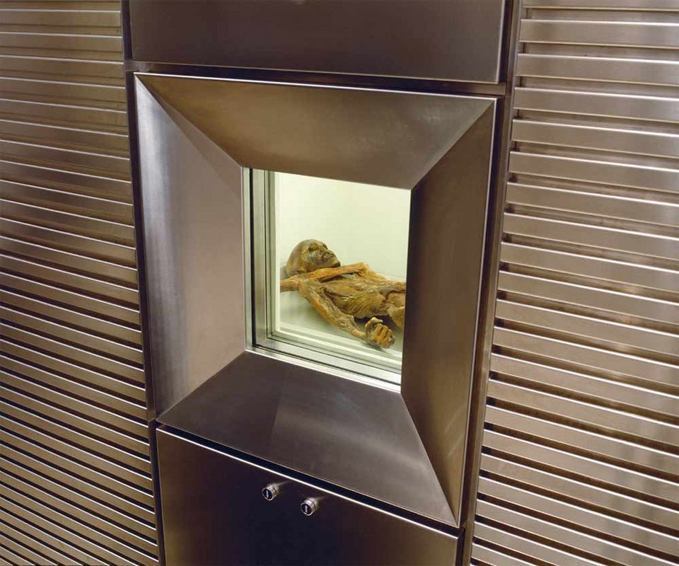 Η μούμια των Αλπεων «μίλησε»: Τι συνέβη σε αυτόν τον άνθρωπο της Εποχής του Χαλκού, πριν 5.000 χρόνια [εικόνες] | iefimerida.gr 5