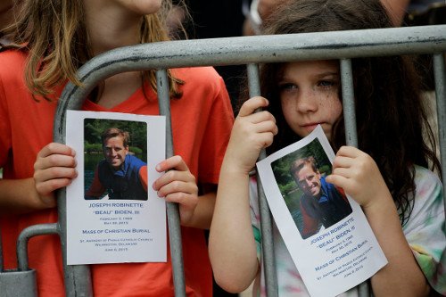 Η χήρα του γιου του Τζο Μπάιντεν έκανε σχέση με τον αδερφό του [εικόνες] | iefimerida.gr 14