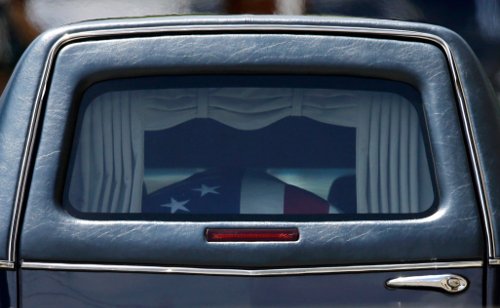 Η χήρα του γιου του Τζο Μπάιντεν έκανε σχέση με τον αδερφό του [εικόνες] | iefimerida.gr 2