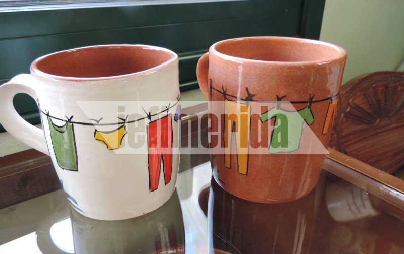 Μάγδα Βασίλα: Μια από τους τελευταίους παραδοσιακούς κεραμιστές στη Λέσβο [εικόνες] | iefimerida.gr 5