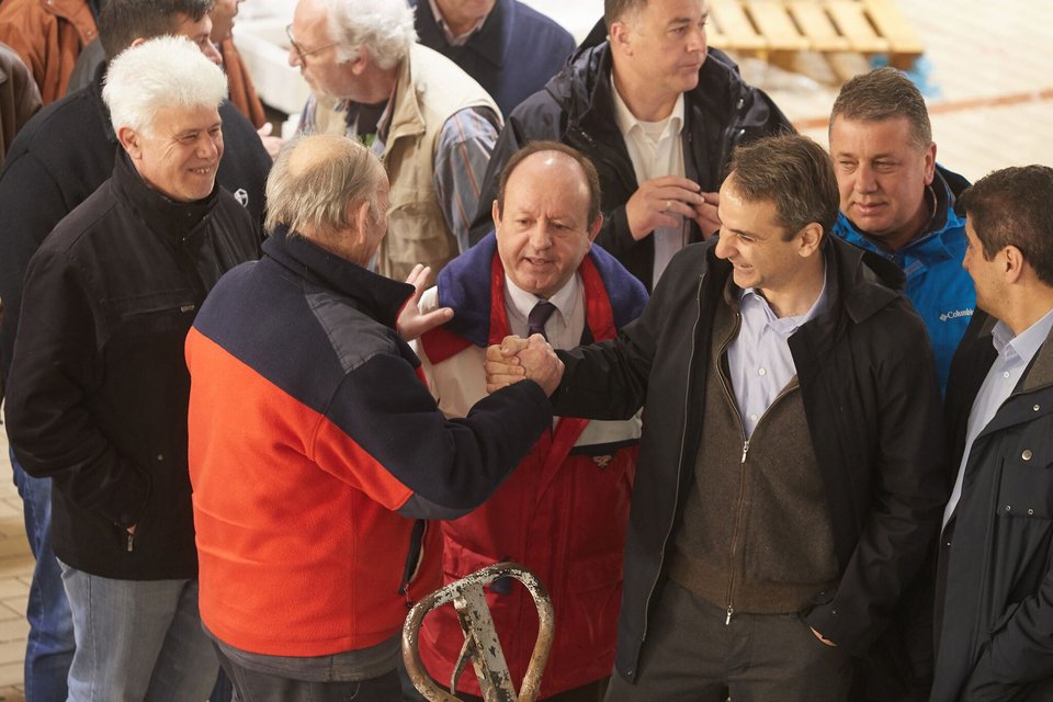 Στην Ιχθυόσκαλα Κερατσινίου τα ξημερώματα της Πέμπτης ο Κυριάκος Μητσοτάκης [εικόνες] | iefimerida.gr 4