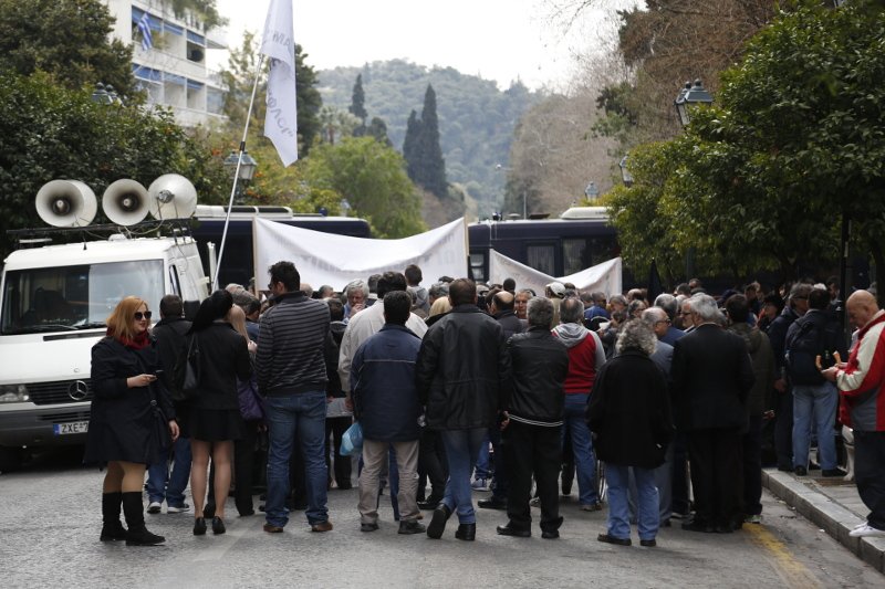 Πορεία διαμαρτυρίας τυφλών  προς το Μέγαρο Μαξίμου [εικόνες] | iefimerida.gr 2