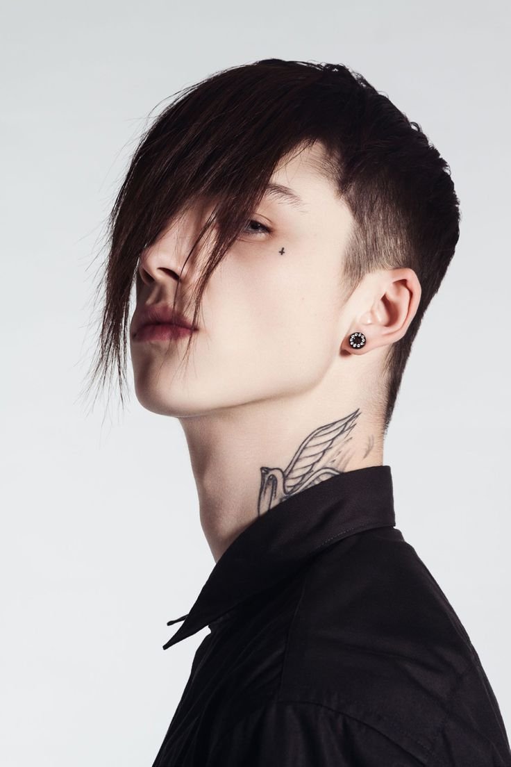 Η Λίλυ Ρόουζ Ντεπ ερωτευμένη με ένα «σκληρό» μοντέλο [εικόνες] | iefimerida.gr 4