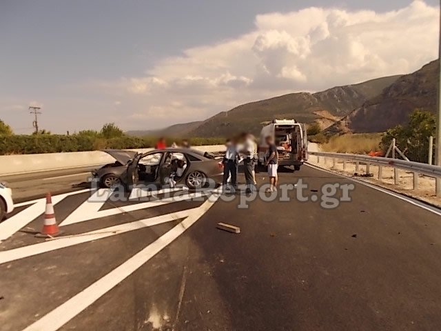 Το παρόμοιο τροχαίο με αυτό της Porsche που είχε γίνει πριν δύο χρόνια -Τότε από τύχη δεν είχε νεκρούς [εικόνες] | iefimerida.gr 3