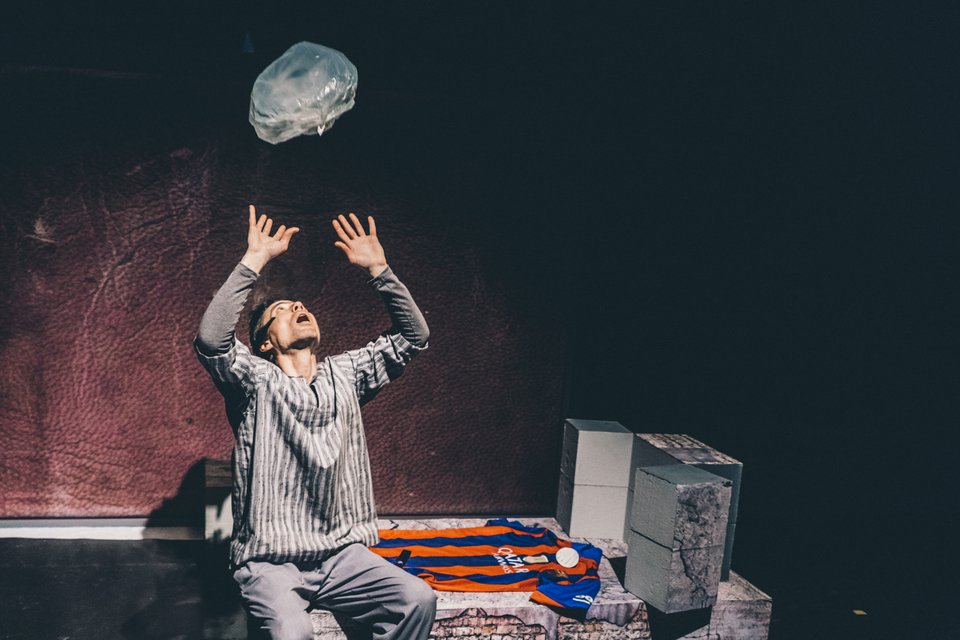 Παράσταση για την προσφυγιά με ηθοποιούς, μαριονέτες και θέατρο σκιών [εικόνες] | iefimerida.gr 4