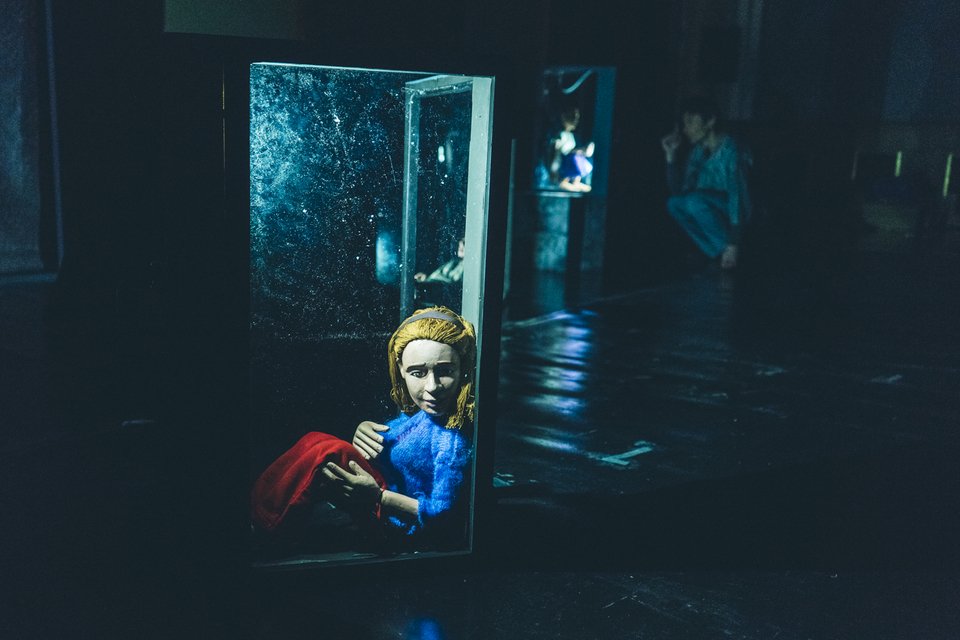 Παράσταση για την προσφυγιά με ηθοποιούς, μαριονέτες και θέατρο σκιών [εικόνες] | iefimerida.gr 2