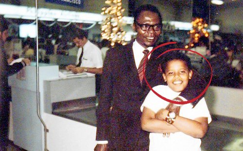 Το πιστοποιητικό γέννησης του Ομπάμα που δείχνει ο αδελφός του είναι ψεύτικο [εικόνες] | iefimerida.gr 3